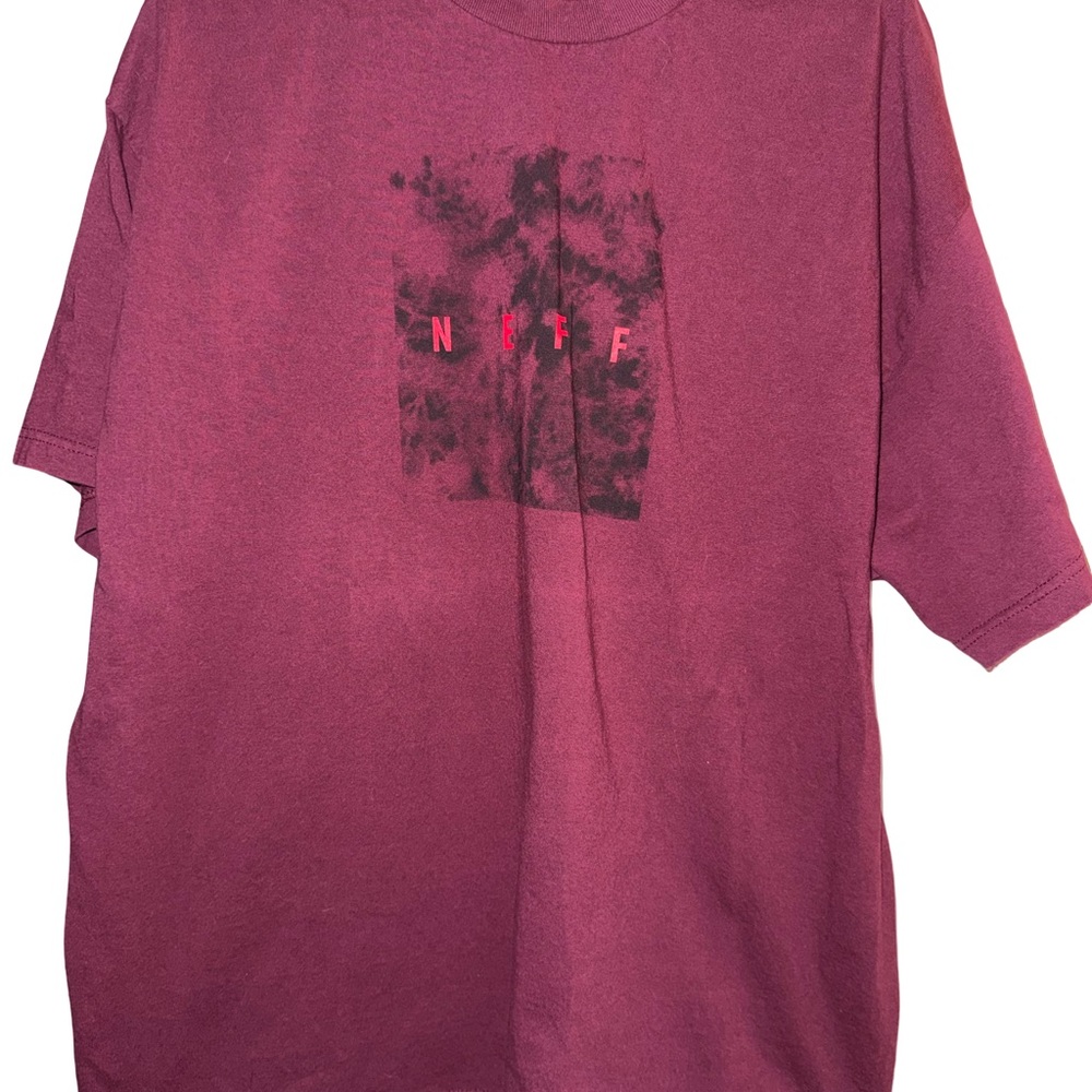 Neff Men's Burgundy Graphic Tee